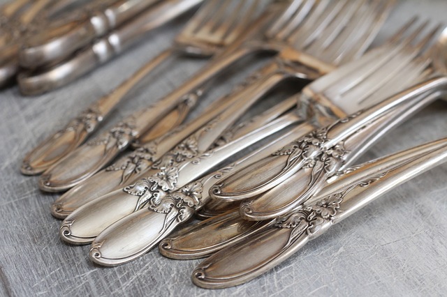 14 Wonderful Tricks to Clean Silver Fast and Easy - The Happy