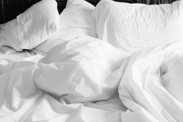 how to maintain your mattress odour-free