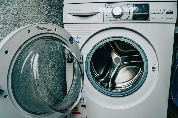 How to Clean Your Washing Machine in 4 Easy Steps