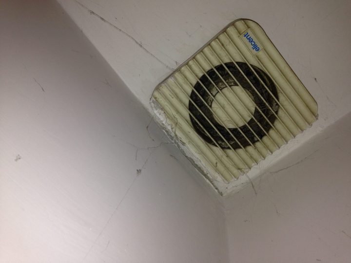bathroom cleaning - exaust fan